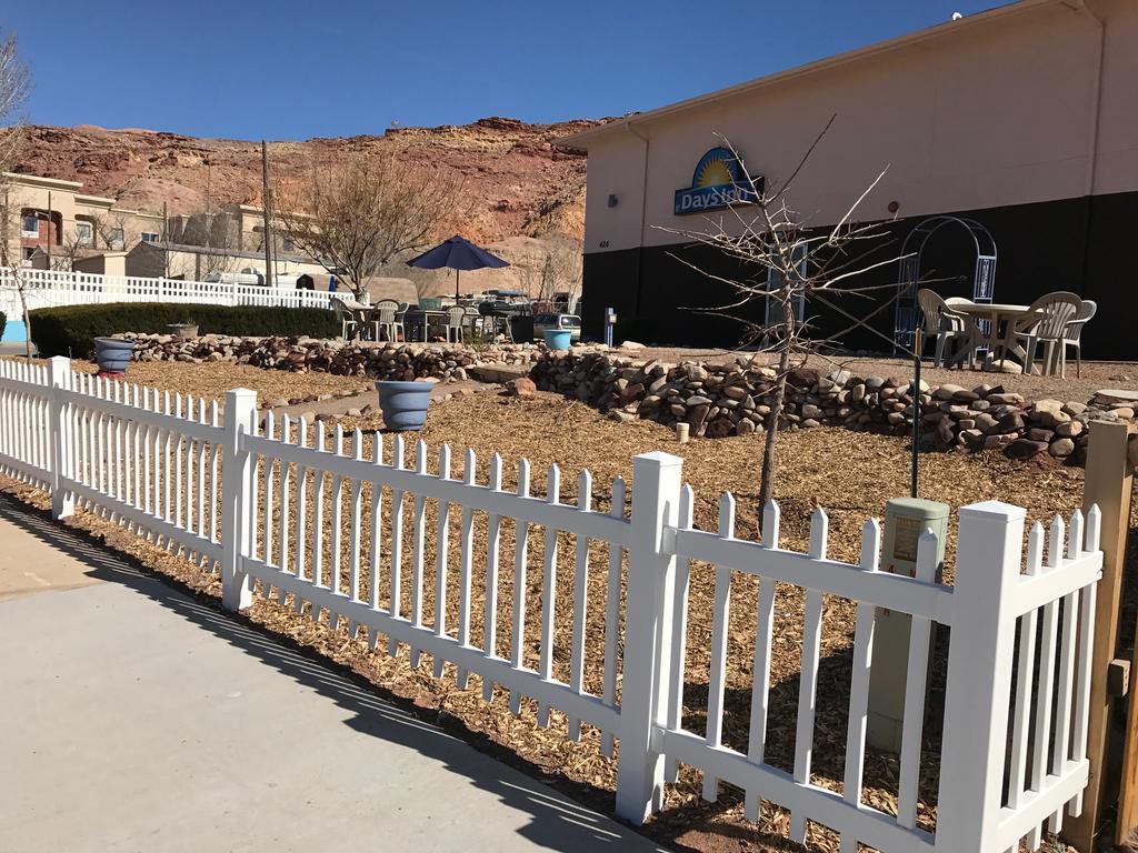Days Inn By Wyndham Moab Eksteriør billede